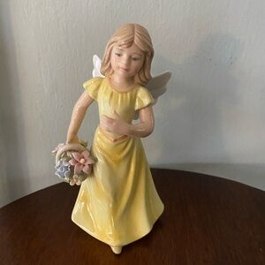 Angel in Yellow Dress figurine by Cosmos Gifts
